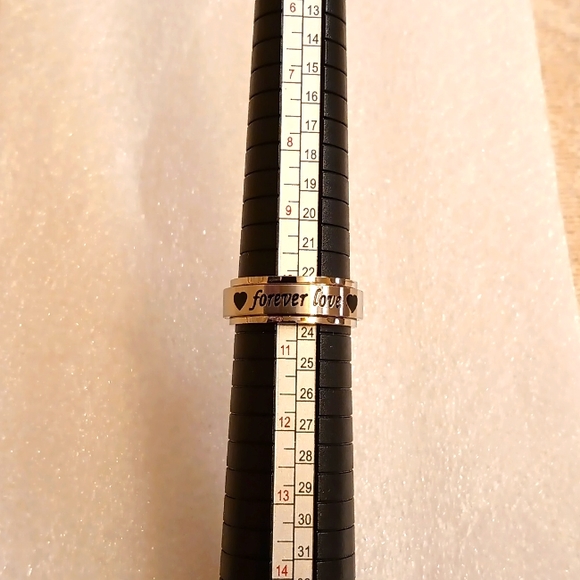 Spinner Ring - Picture 1 of 6